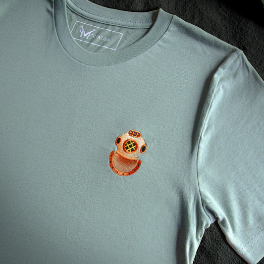 Diving Helmet - Embroidery T-Shirt